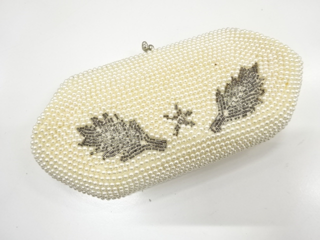 JAPANESE KIMONO / ANTIQUE HAND CLASP BAG / BEADS / ARTIFICIAL PEARLS